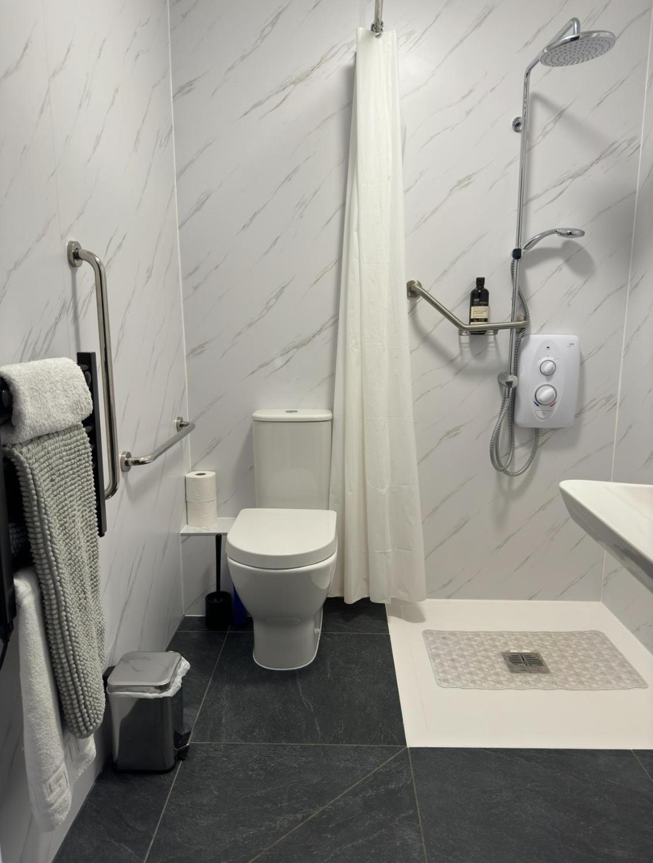 Good Vibes Apartment Крайстчърч Екстериор снимка